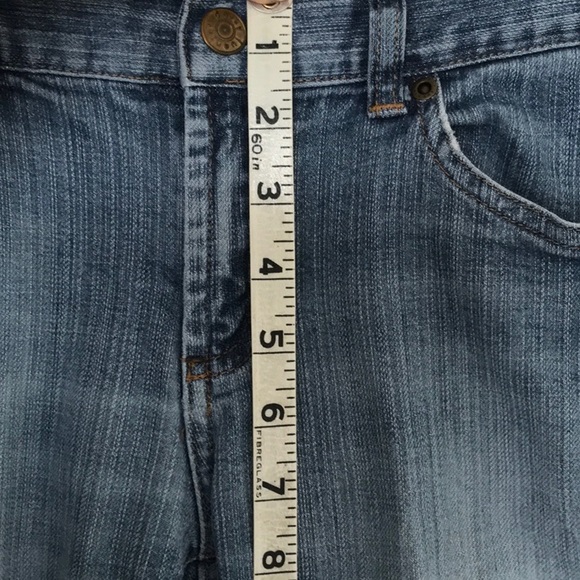 Daisy Fuentes boot cut naturally distressed clean worn jeans - Picture 2 of 9
